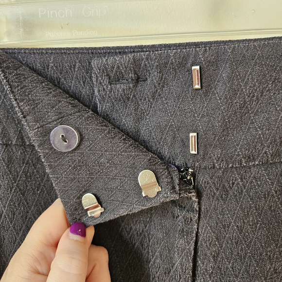 Diamond Pattern Textured Pants - Picture 3 of 6